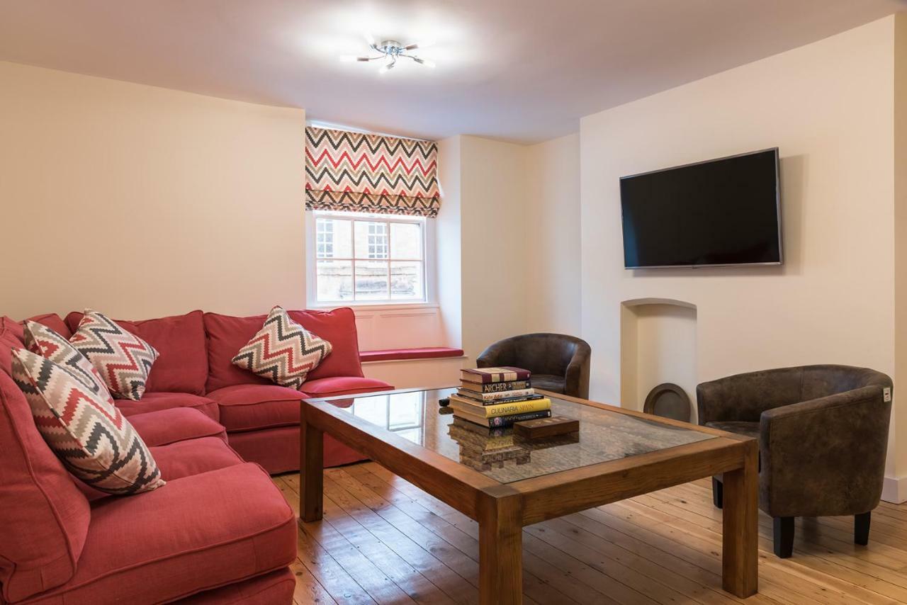 Luxury 3 Bed Flat In The Centre Of Woodstockアパートメント エクステリア 写真
